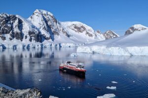 I travel nonstop: here are 12 bucket list places you have to see