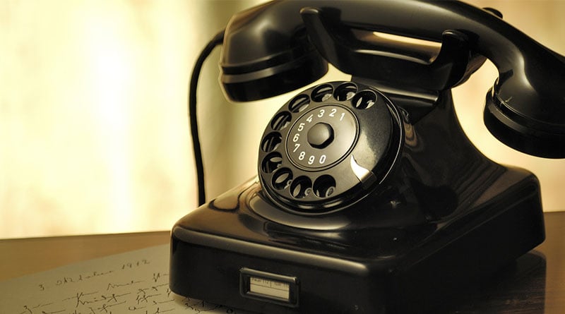 Need to fix a travel problem? Stay off the phone
