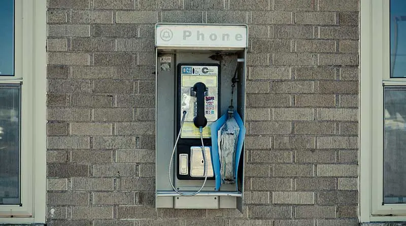 Pay phones are still ripping people off
